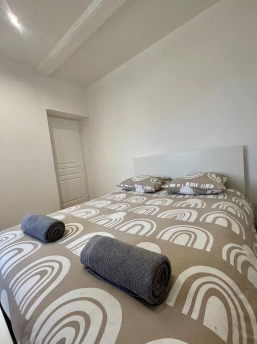 T2 Renove A 15 Min De Lyon Apartment Pierre Benite Bagian luar foto