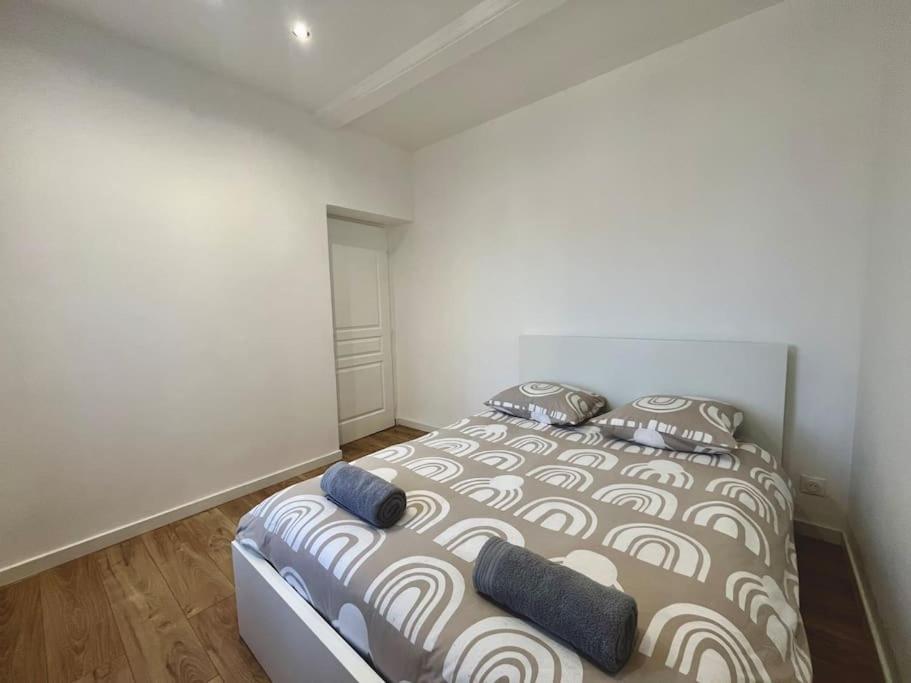 T2 Renove A 15 Min De Lyon Apartment Pierre Benite Bagian luar foto