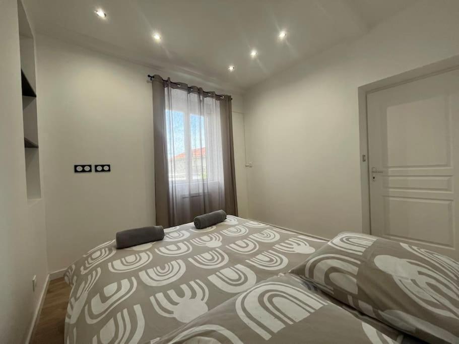 T2 Renove A 15 Min De Lyon Apartment Pierre Benite Bagian luar foto